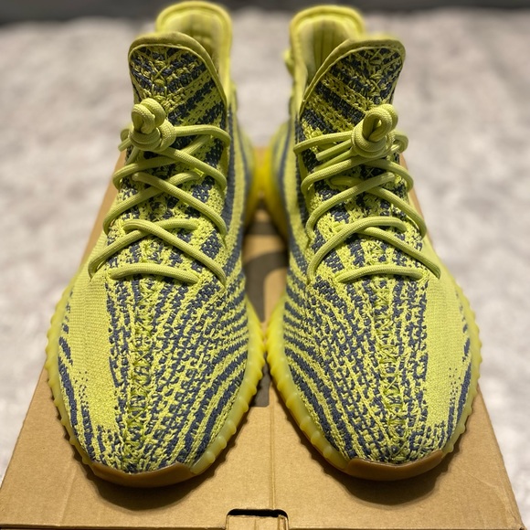 Adidas originals Yeezy Boost 350 V2 ‘Semi Frozen Yellow’ - Picture 5 of 9